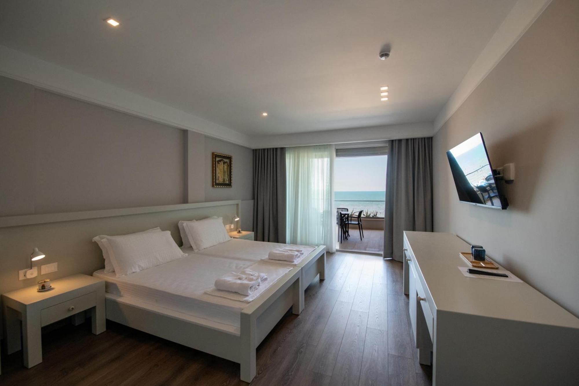 Hotel Vila 11 Дуррес Экстерьер фото